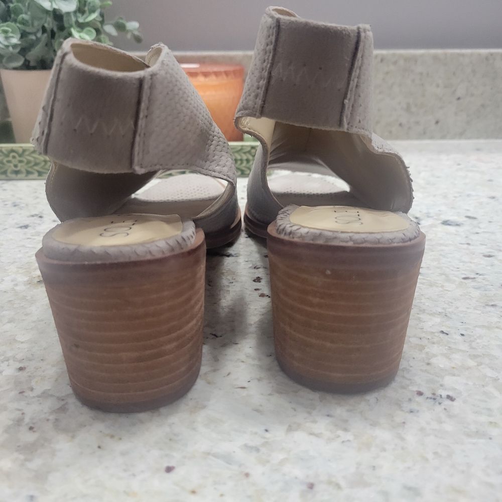 Sole Society Textured Ankle Booties - Picture 3 of 7